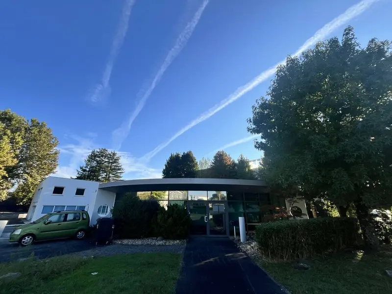 Bureau à louer - Mérignac (33700) - 870 m² - 10 150 €/mois