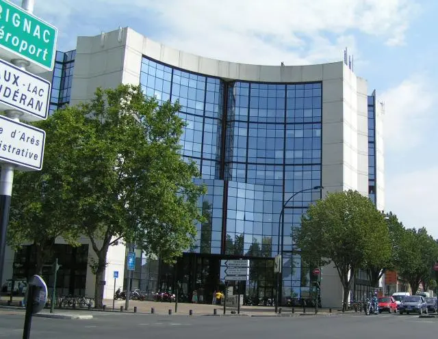 Bureau à louer - Bordeaux (33000) - 677 m² - 9 026 €/mois