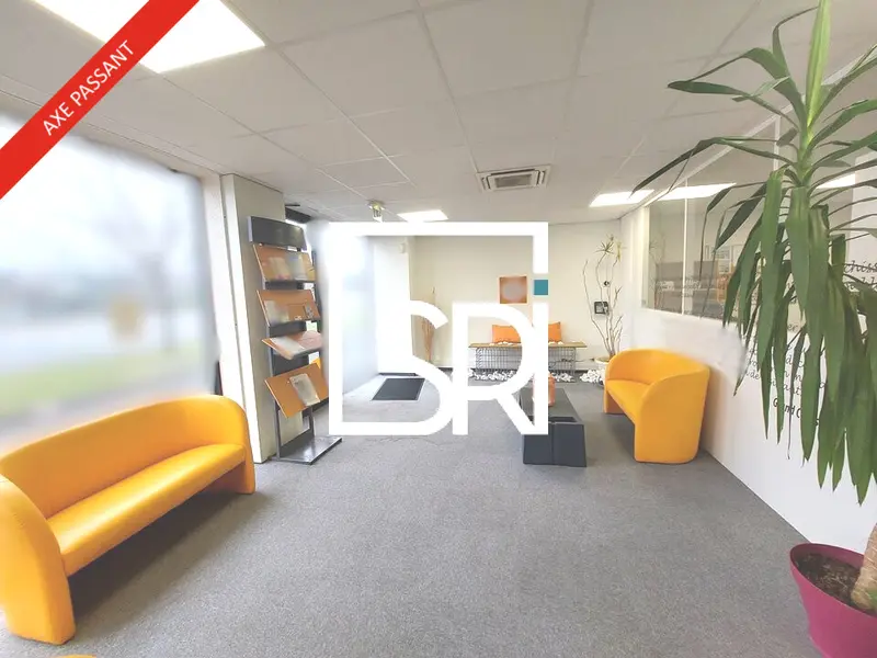Bureau à louer - Clermont-Ferrand (63100) - 220 m² - 2 511 €/mois