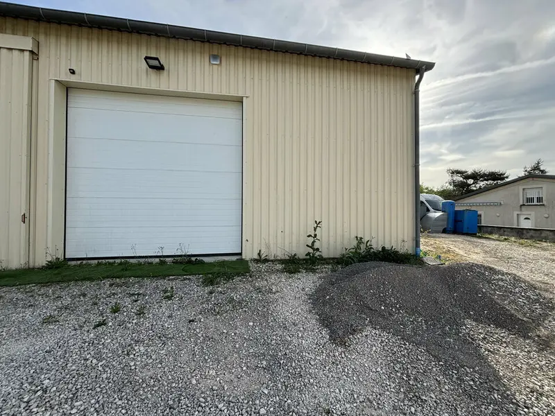 Entrepôt / Activité à louer - Cosnac (19360) - 110 m² - 385 €/mois