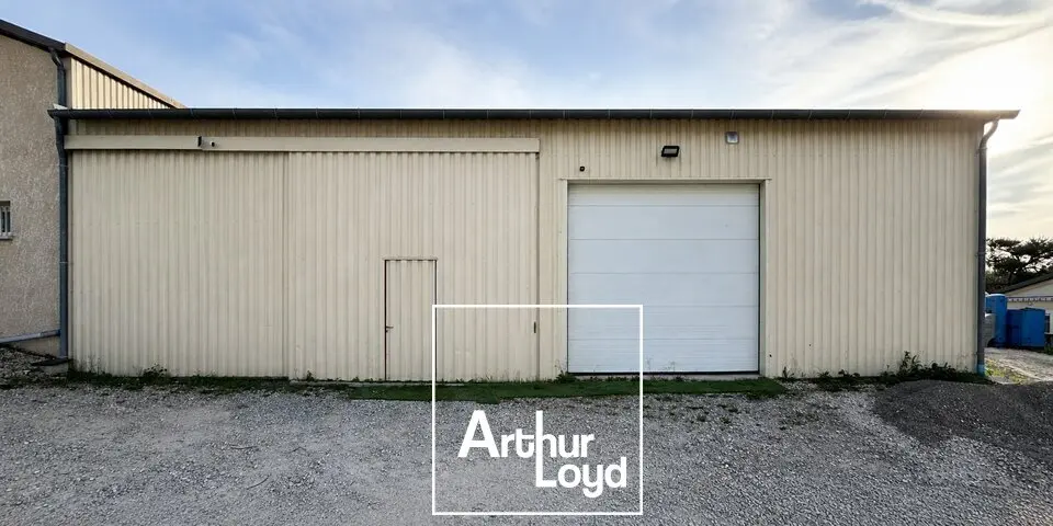 Entrepôt / Activité à louer - Cosnac (19360) - 219 m² - 770 €/mois