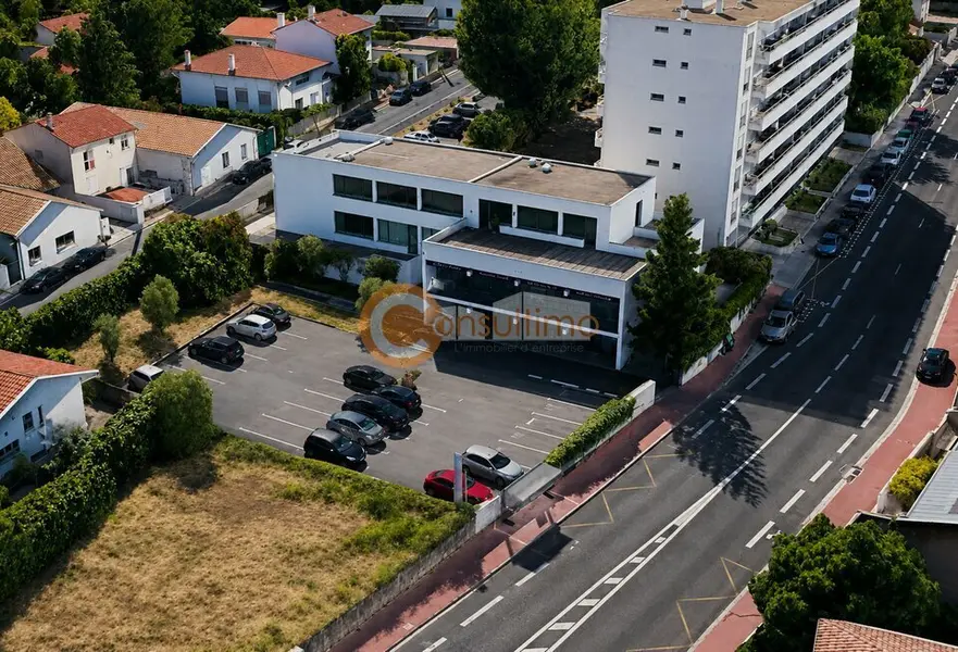 Entrepôt / Activité à louer - Bordeaux (33200) - 600 m²