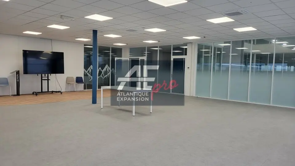 Bureau à louer - Malville (44260) - 133 m² - 1 252 €/mois