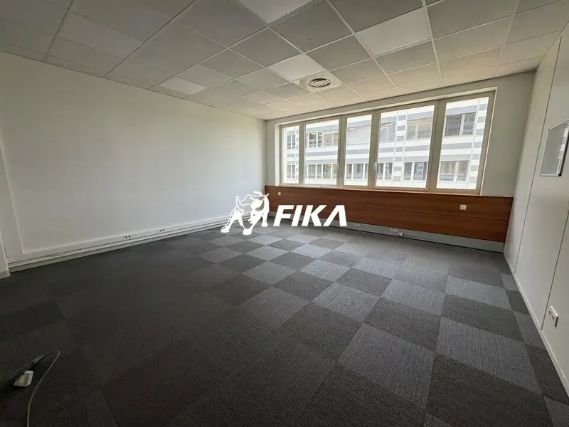 Bureau à louer - Toulouse (31100) - 122 m² - 1 525 €/mois