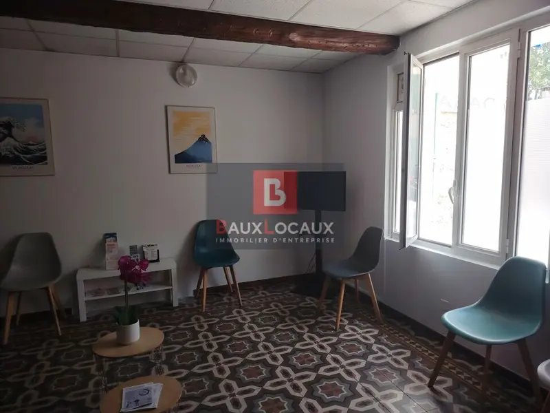 Entrepôt / Activité à louer - La Barben (13330) - 27 m² - 655 €/mois