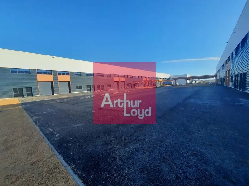 Entrepôt / Activité à louer - Clermont-Ferrand (63100) - 522 m² - 3 343 €/mois