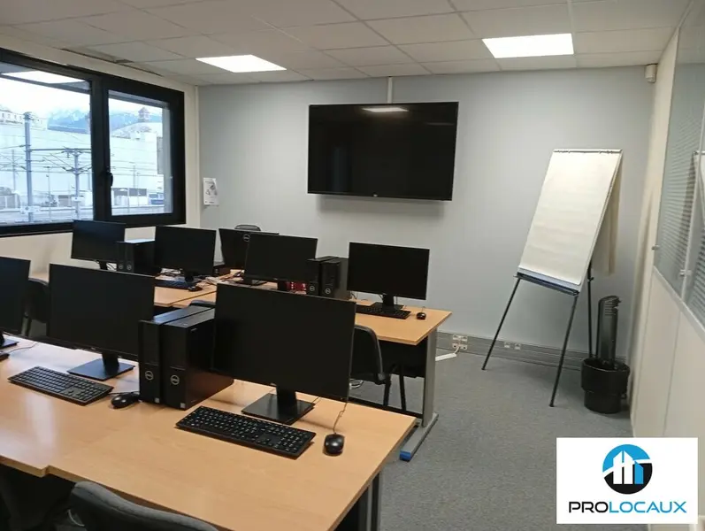 Bureau à louer - Grenoble (38000) - 140 m² - 1 983 €/mois