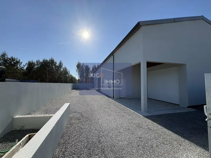 A louer Locaux d'activité 95m² Le Porge