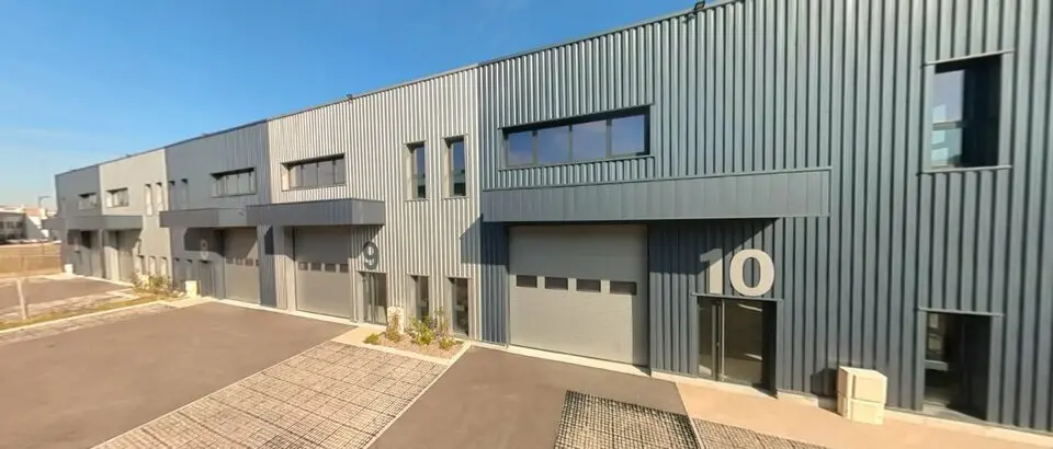 A louer Locaux d'activité 1486m² Bourgoin-Jallieu