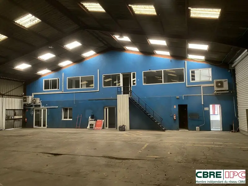 LOCATION - REF : 8298YA