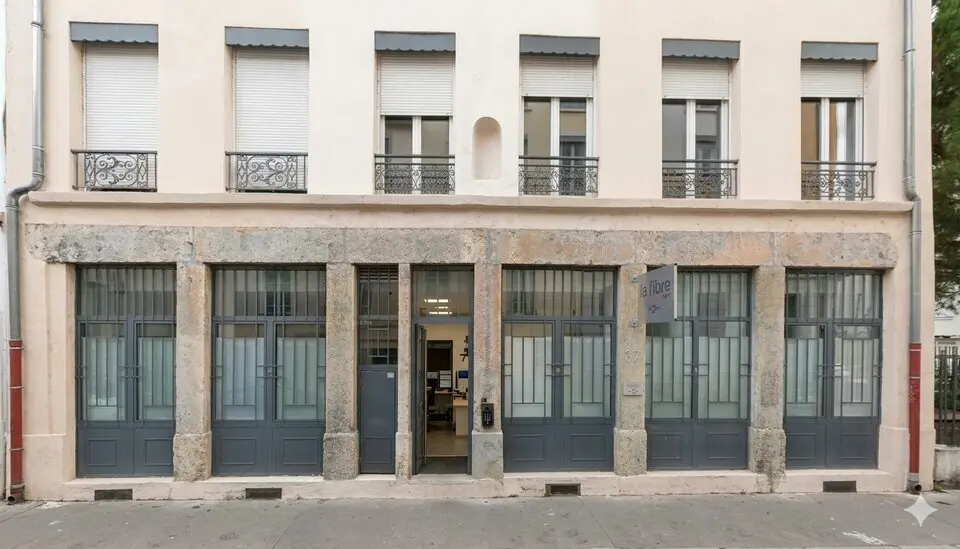 A louer Local commercial  352m² Lyon 03