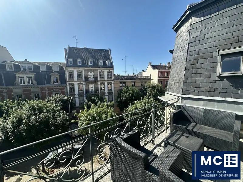 Bureau à louer - Strasbourg (67000) - 207 m² - 3 450 €/mois