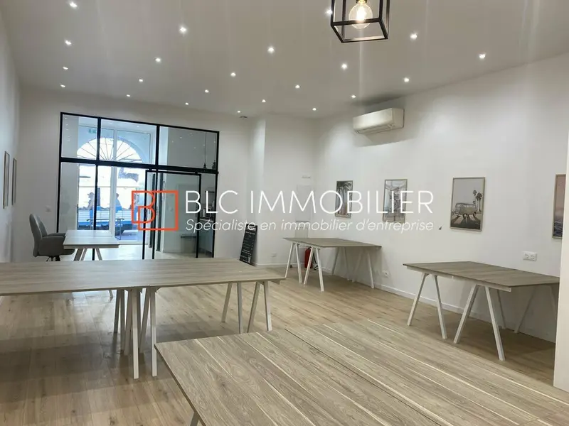LOCAL COMMERCIAL A LOUER 75 m2