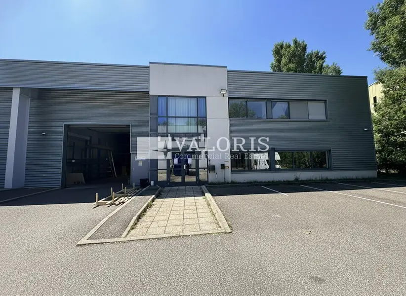 Entrepôt / Activité à vendre - Limonest (69760) - 741 m²