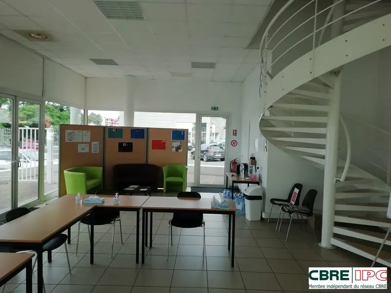 Local Commercial à louer - Dax (40100) - 124 m² - 1 500 €/mois