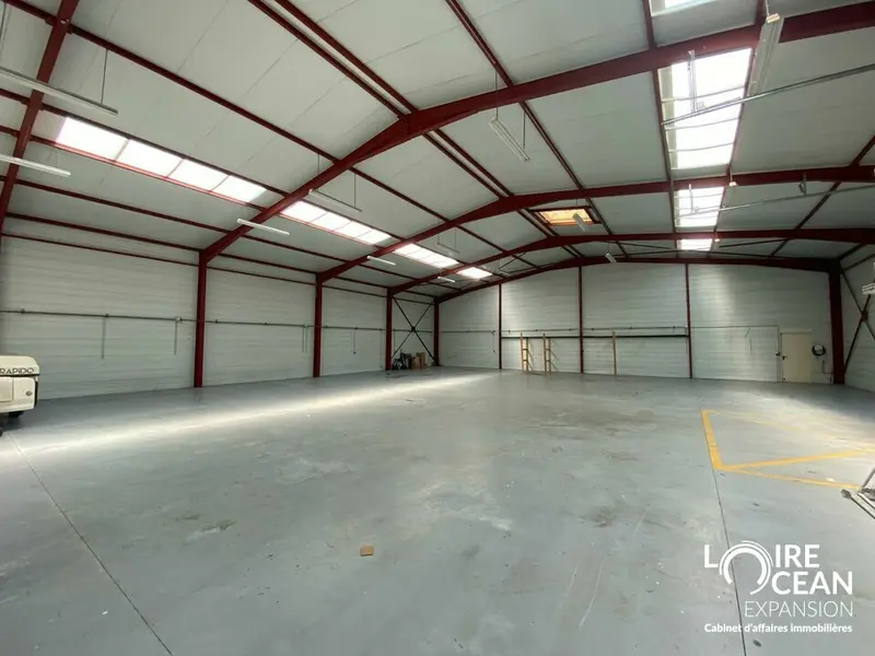 Entrepôt / Activité à vendre - Saint-Philbert-De-Grand-Lieu (44310) - 600 m²