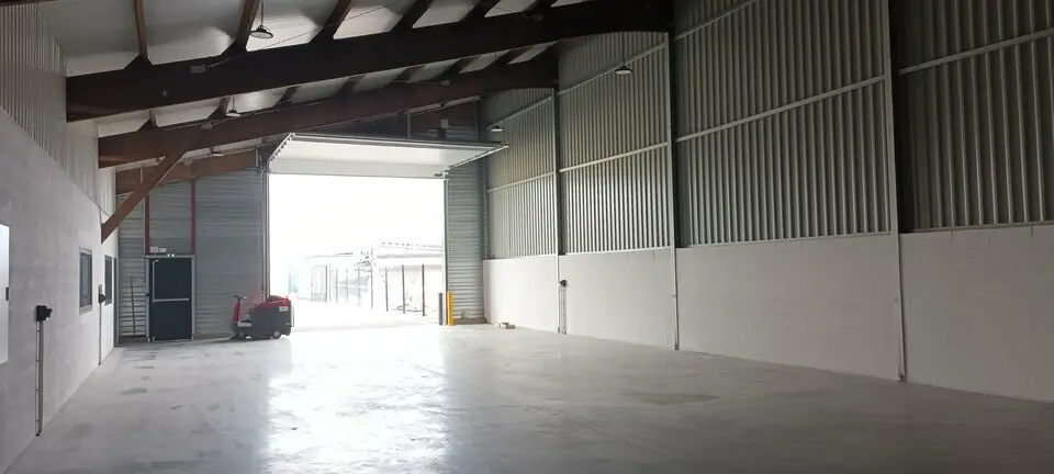 Entrepôt / Activité à louer - Bolbec (76210) - 384 m² - 2 700 €/mois