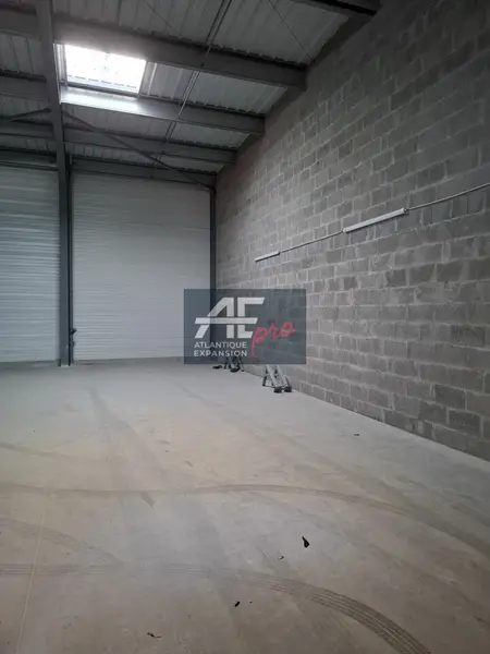 Entrepôt / Activité à louer - Saint-Nazaire (44600) - 145 m² - 1 450 €/mois