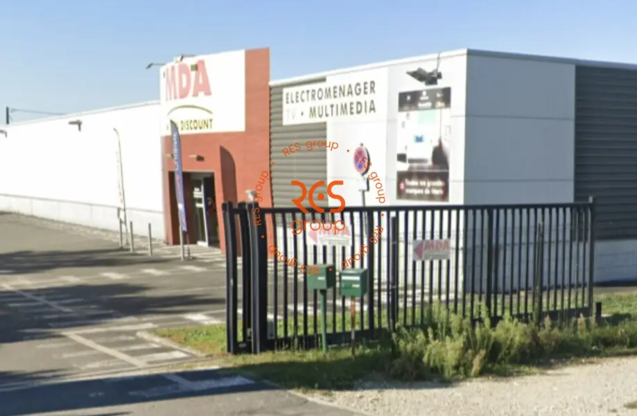 A louer Local commercial  1470m² Le Haillan