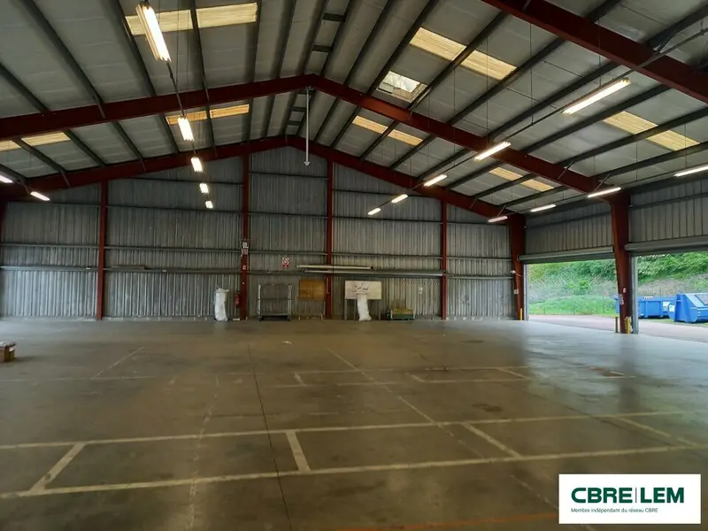 Entrepôt / Activité à vendre - Soliers (14540) - 874 m²