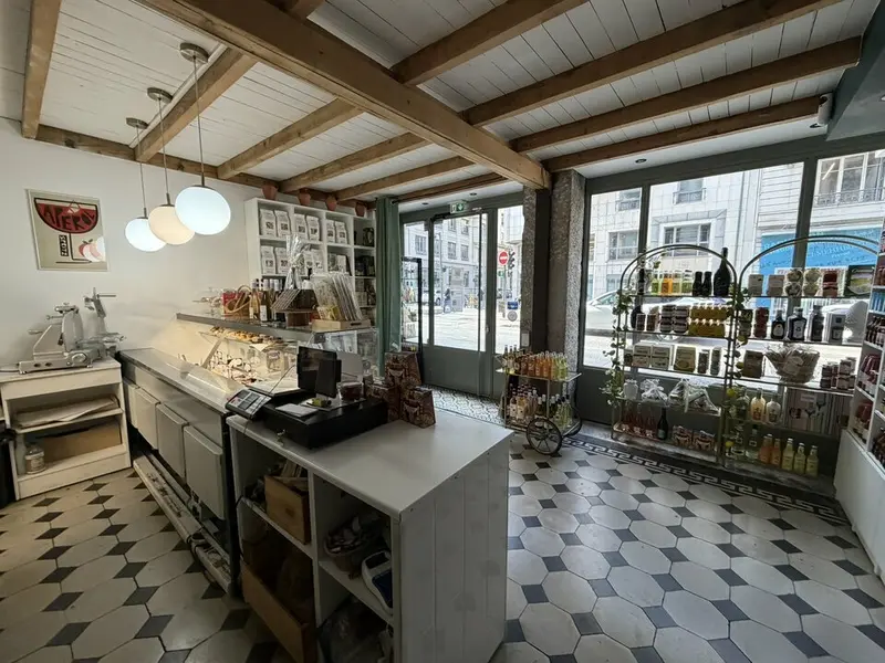 A vendre Local commercial  53m² Lyon 06