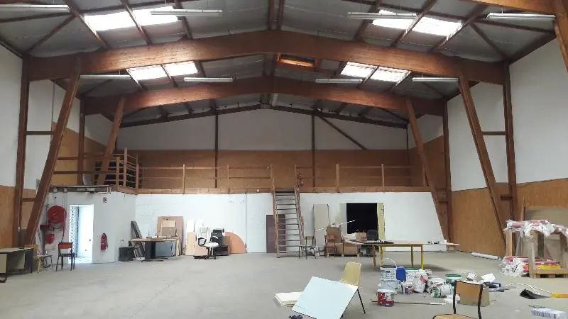 A louer Locaux d'activité 634m² Montivilliers