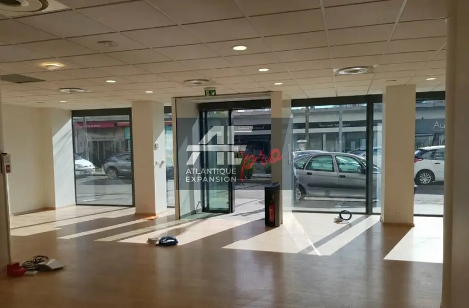 Local Commercial à louer - Saint-Nazaire (44600) - 153 m² - 2 250 €/mois