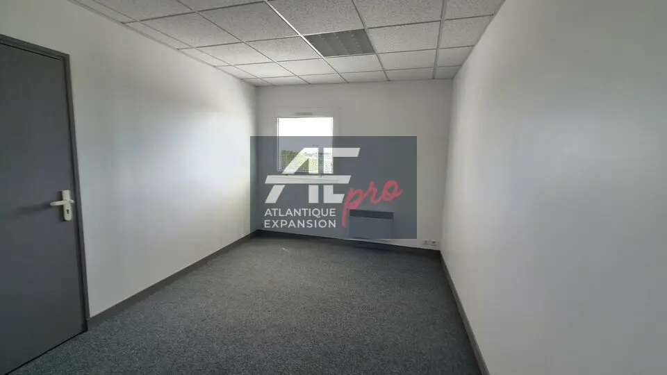 Bureau à louer - Saint-Nazaire (44600) - 15 m² - 150 €/mois