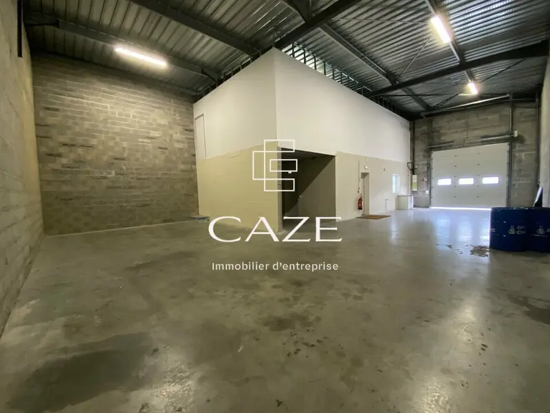 Entrepôt / Activité à louer - Eysines (33320) - 285 m² - 1 950 €/mois