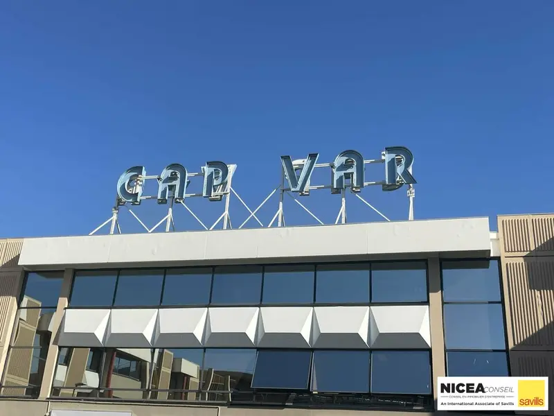 Bureau à louer - Saint-Laurent-Du-Var (06700) - 264 m²