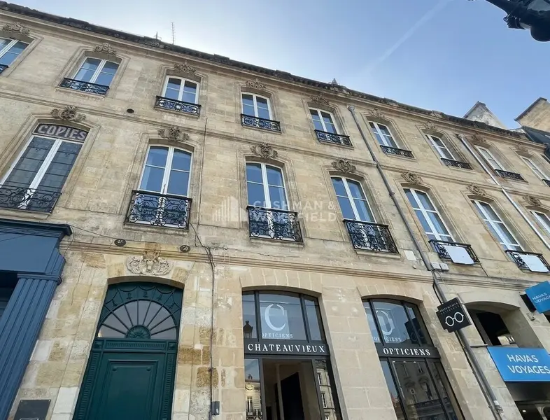 Bureau à louer - Bordeaux (33000) - 137 m² - 3 399 €/mois