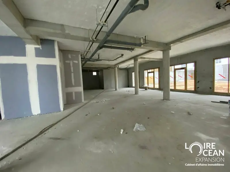 Local Commercial à vendre - Nantes (44300) - 329 m²
