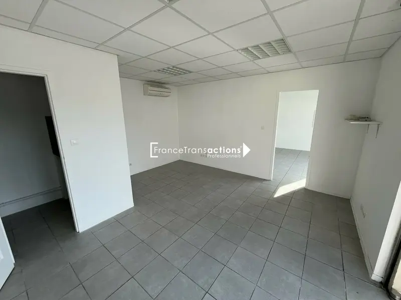 Local Commercial à louer - Montauban (82000) - 100 m² - 950 €/mois