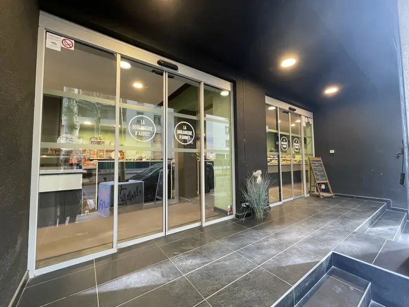 Local Commercial à louer - Lyon 03 (69003) - 289 m² - 6 020 €/mois