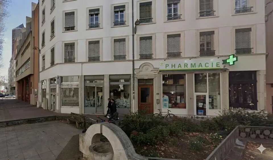 Local Commercial à louer - Lyon 03 (69003) - 76 m² - 1 083 €/mois