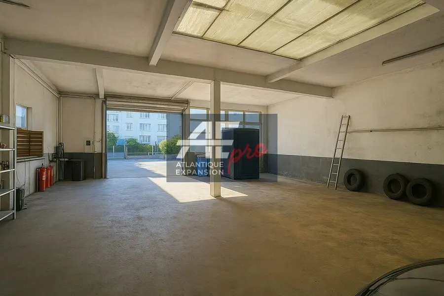A louer Locaux d'activité 247m² Saint-Nazaire