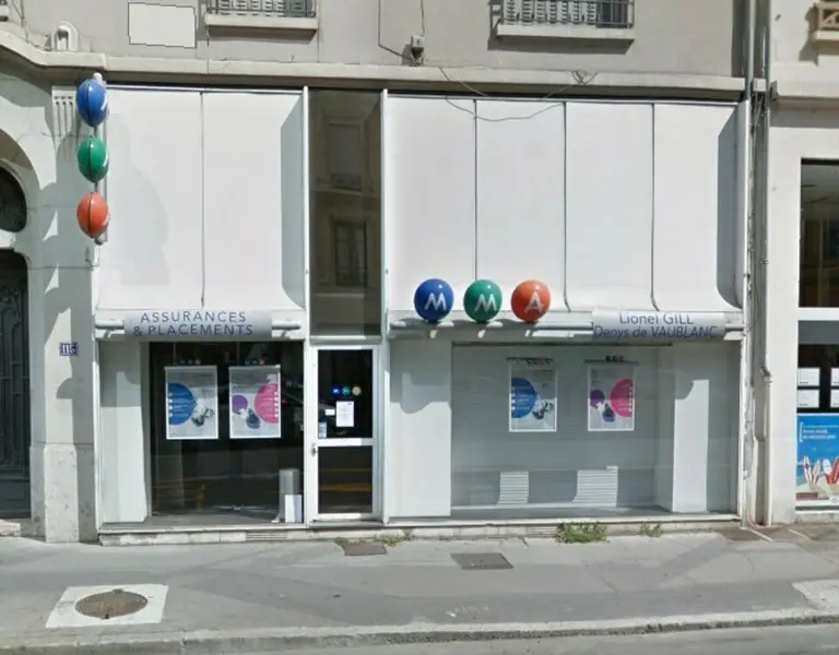 A vendre Local commercial  212m² Lyon 06