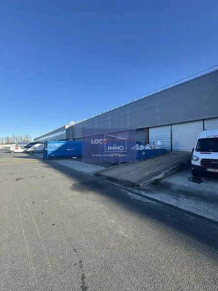 Entrepôt / Activité à louer - Bruges (33520) - 2333 m² - 15 452 €/mois