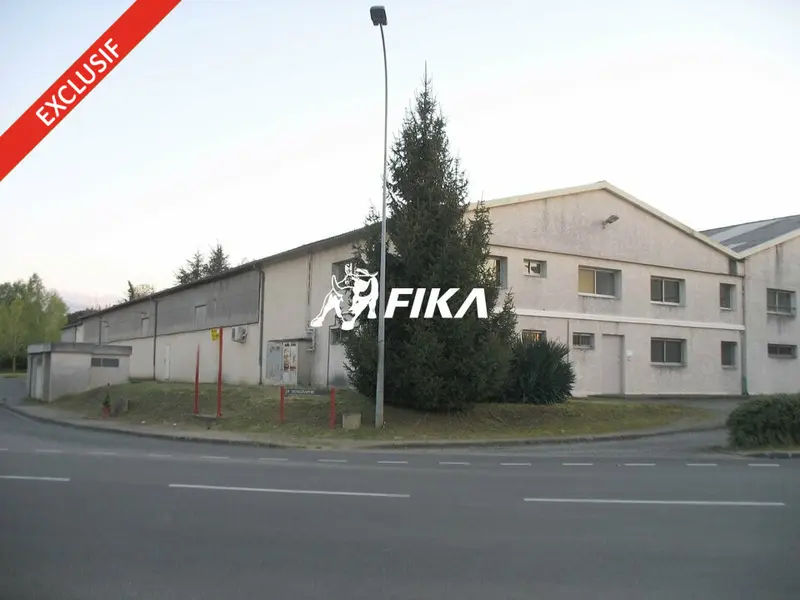 Entrepôt / Activité à vendre - Serres-Castet (64121) - 2890 m²