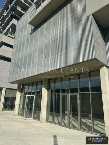A vendre Local commercial  70m² Chambéry
