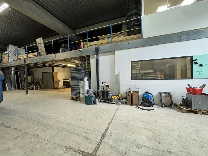Entrepôt / Activité à louer - Tremblay-En-France (93290) - 150 m² - 1 500 €/mois