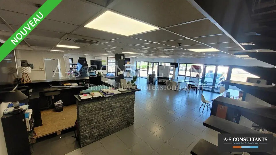A louer Local commercial  225m² Salaise-sur-Sanne