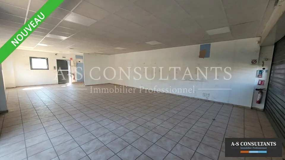 A louer Local commercial  225m² Salaise-sur-Sanne
