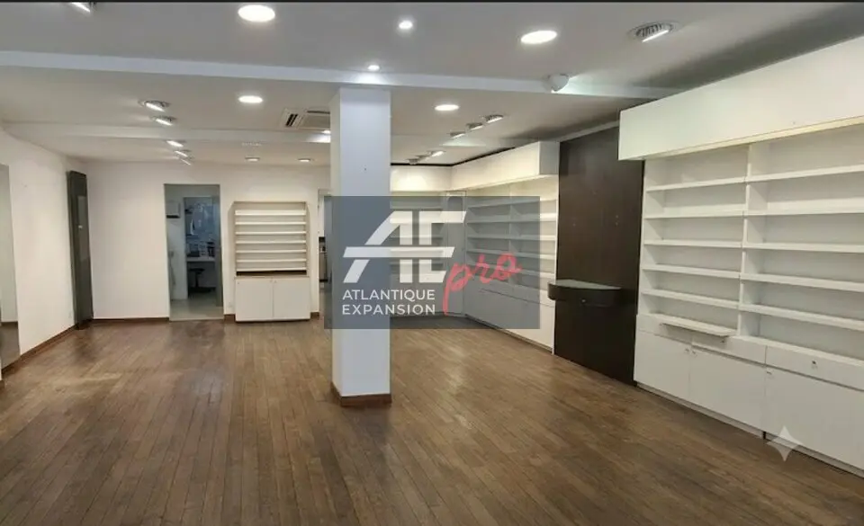 A louer Local commercial  92m² Pornichet