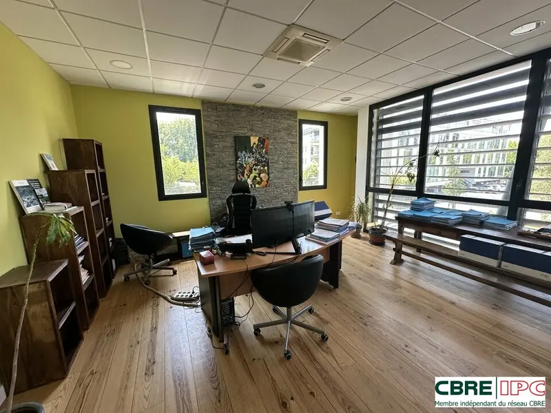 Bureau à louer - Bayonne (64100) - 175 m² - 3 800 €/mois