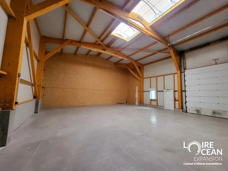 Entrepôt / Activité à louer - La Plaine-Sur-Mer (44770) - 150 m² - 1 200 €/mois