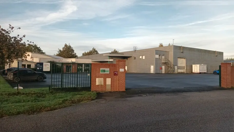 Entrepôt / Activité à vendre - Doudeville (76560) - 2609 m²
