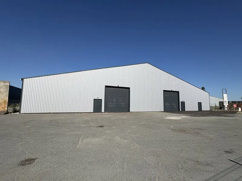 Entrepôt / Activité à louer - Bassens (33530) - 800 m² - 3 600 €/mois
