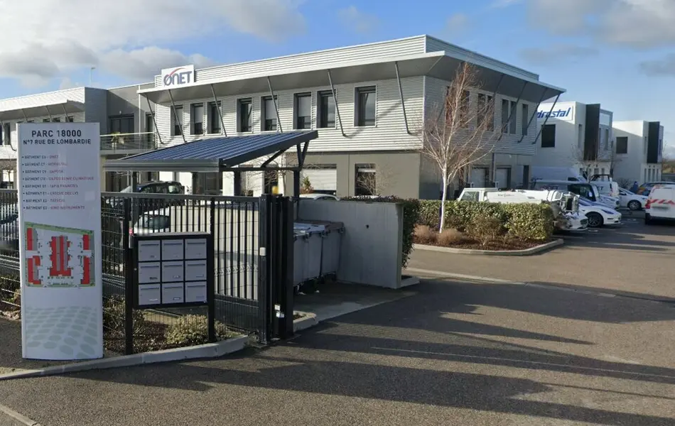 A louer Locaux d'activité 598m² Saint-Priest