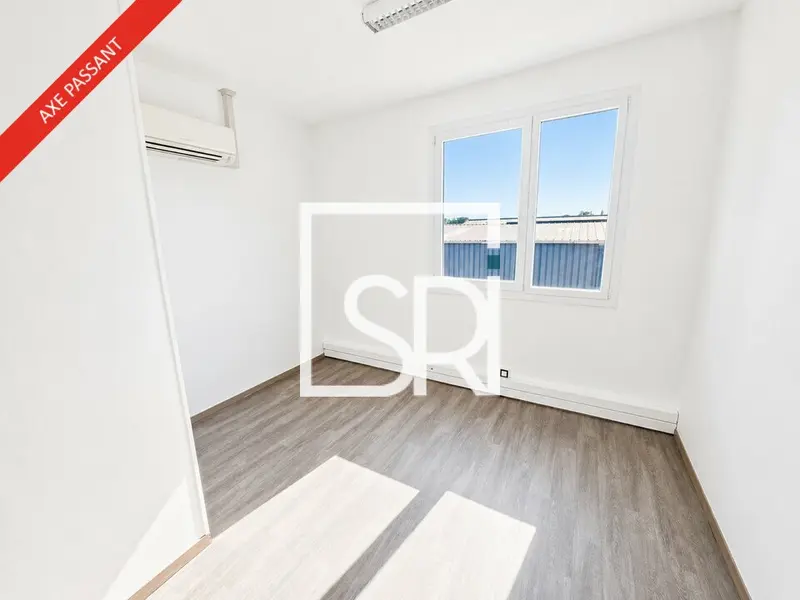 Bureau à louer - Clermont-Ferrand (63100) - 250 m² - 395 €/mois